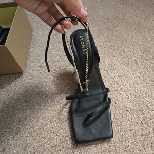 Black And Gold Square Toe Alohas Sandal Heels